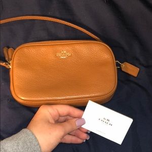 Beautiful brown leather coach satchel!!